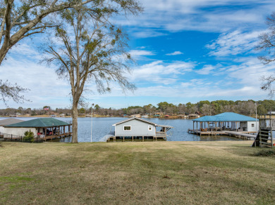 VACANT LOT FOR SALE WITH BOATHOUSE ON LAKE PALESTINE - Lake Lot For Sale in Bullard, Texas