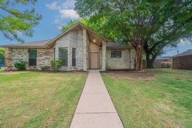Lake Ray Hubbard Home For Sale in Rowlett Texas