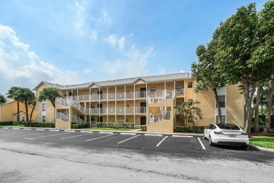 Beautifully renovated 2-bedroom, 2-bath end-unit condo in the - photo 2