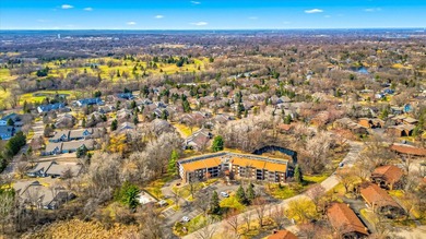 Easy Living Starts Here! Imagine coming home to a beautifully - photo 2