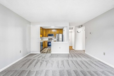 Easy Living Starts Here! Imagine coming home to a beautifully - photo 5