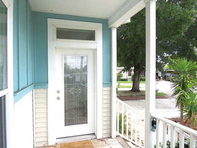 You will love this pre-owned 2021 Palm Harbor 3/2 split plan - photo 3