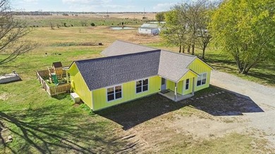 This beautiful, nearly new home offers the perfect blend of - photo 4