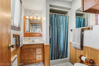Great price improvement; Best buy and location on the lake! Rare - photo 25