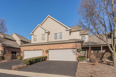 Lake Townhome/Townhouse Off Market in Antioch, Illinois