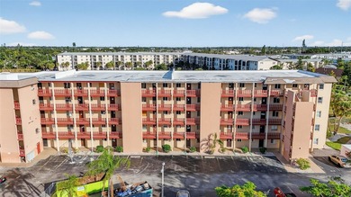 Lake Bayshore Condo For Sale in Bradenton Florida