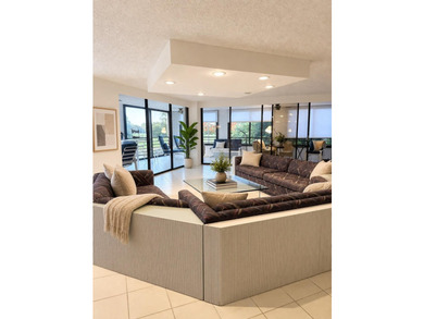 Spacious, beautifully maintained 2nd floor condo in Boca Pointe - photo 3