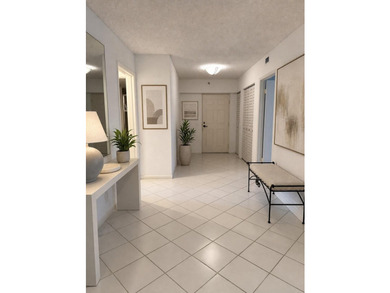 Spacious, beautifully maintained 2nd floor condo in Boca Pointe - photo 4