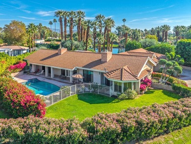 A Prestigious Estate with Stunning Mountain Views and Designed - photo 5