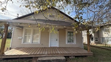 Arkansas River Home For Sale in Tulsa Oklahoma