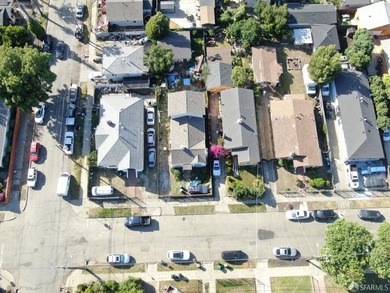 Calling all investors and first time homebuyers with a vision! - photo 2