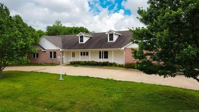 Charming cottage style home in Wagoner situated on approximately - photo 1