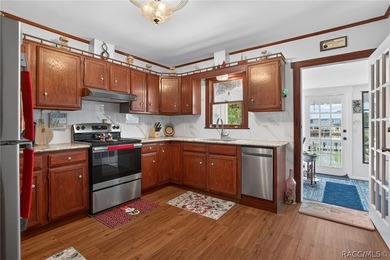 Timeless waterfront living meets coastal charm on Kings Bay - photo 16