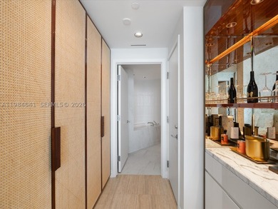 A refined coastal residence within the prestigious Four Seasons - photo 17