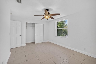 Welcome to this beautifully updated 3-bedroom, 2.5-bath 2 story - photo 17