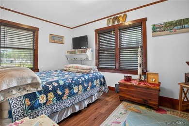 Timeless waterfront living meets coastal charm on Kings Bay - photo 25