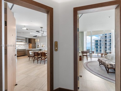 A refined coastal residence within the prestigious Four Seasons - photo 26