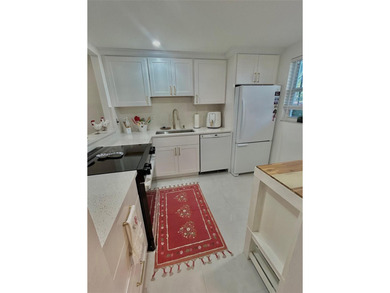 First-floor unit in the heart of Margate, completely remodeled - photo 10