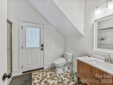 Completely reimagined luxury estate on one of Cabarrus Country - photo 40
