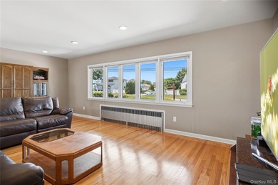 WELCOME TO YOUR NEXT HOME! SOLID BUILT 1957 HARDWOOD FLOORS - photo 13