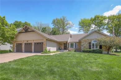 Lake Home For Sale in Lake Winnebago, Missouri