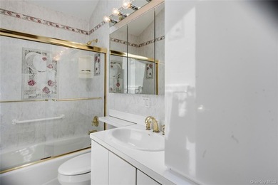 WELCOME TO YOUR NEXT HOME! SOLID BUILT 1957 HARDWOOD FLOORS - photo 28