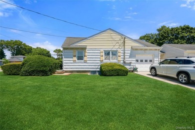 WELCOME TO YOUR NEXT HOME! SOLID BUILT 1957 HARDWOOD FLOORS - photo 41