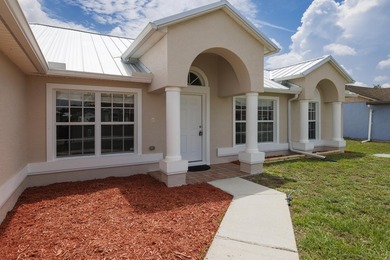 Welcome to this beautifully maintained 3 bedroom, 2 bathroom - photo 5