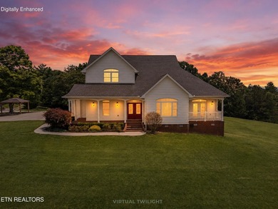 Welcome to your perfect country retreat! Perched atop a hill - photo 2