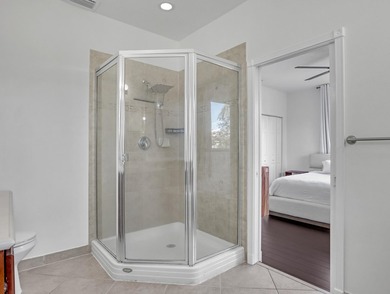 Welcome to Parkside Square, a hidden gem in Boynton Beach. This - photo 31