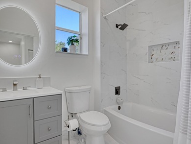 Welcome to Parkside Square, a hidden gem in Boynton Beach. This - photo 38