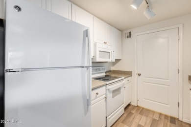 Top-Floor Living in the Heart of Midtown/Biltmore! Enjoy the