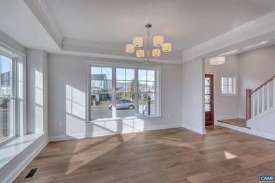 Beautiful End Unit Townhome located close to The Old Trail Golf - photo 12