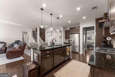 Beautiful 4BR/2.5BA home with a SALTWATER POOL on a GOLF COURSE