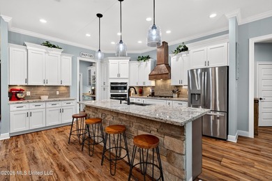 Custom-built and only 4 years young, this exceptional 5-bedroom - photo 15
