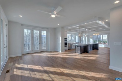 Beautiful End Unit Townhome located close to The Old Trail Golf - photo 16