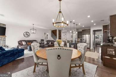 Beautiful 4BR/2.5BA home with a SALTWATER POOL on a GOLF COURSE