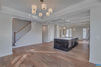 Beautiful End Unit Townhome located close to The Old Trail Golf - photo 17