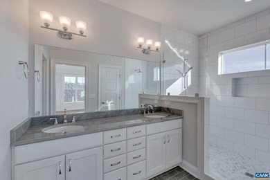 Beautiful End Unit Townhome located close to The Old Trail Golf - photo 30