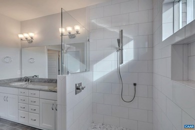 Beautiful End Unit Townhome located close to The Old Trail Golf - photo 31