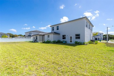 Welcome to this stunning 2024 built home in the sought-after - photo 33