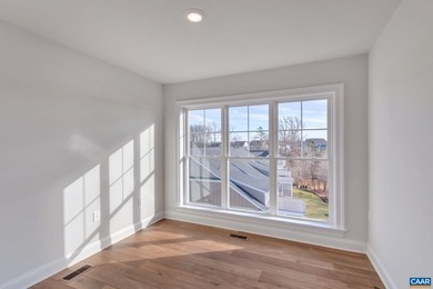 Beautiful End Unit Townhome located close to The Old Trail Golf - photo 35