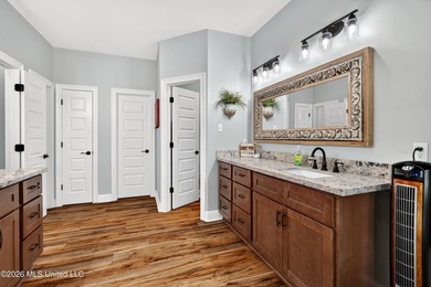 Custom-built and only 4 years young, this exceptional 5-bedroom - photo 38