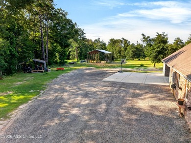 Custom-built and only 4 years young, this exceptional 5-bedroom - photo 50