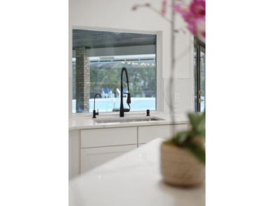 This is the Meadow Wood stunner you have been waiting for! - photo 10