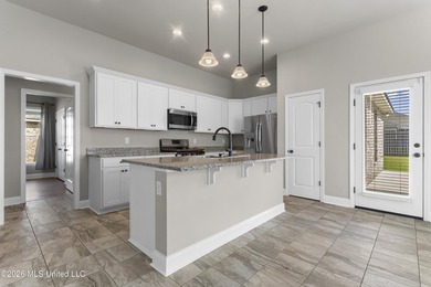 Don't miss this beautifully maintained home in the Savoy Place - photo 10