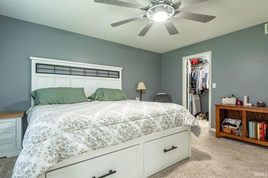 This stunning home on a 1.73 acre site has been freshly - photo 15