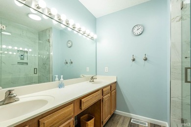 This stunning home on a 1.73 acre site has been freshly - photo 17