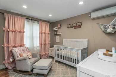 Welcome to this beautifully renovated, in 2021, 3 bedroom, 3 - photo 22