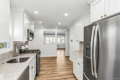 Welcome to your elegant and spacious remodeled, 6+ bedroom, 5 - photo 6